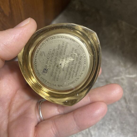 Estee Lauder Revitalizing Supreme+ Global Anti-Aging Cell Power SPF15 1oz - Picture 4 of 4